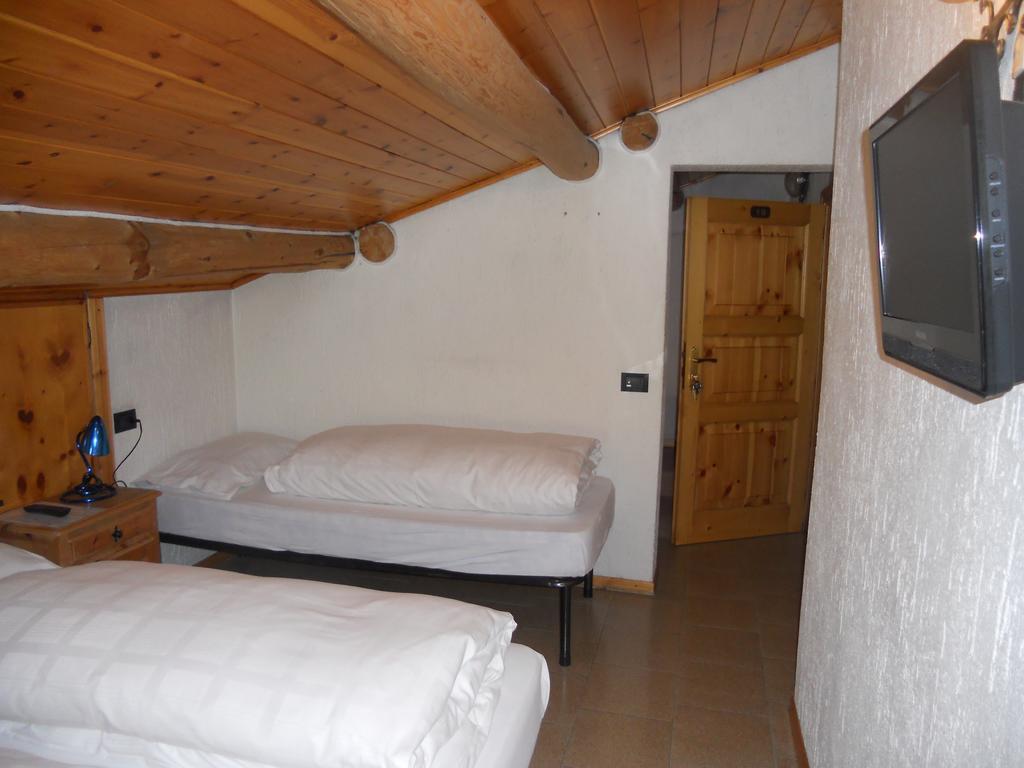 Affittacamere Baita Betulla Livigno Exterior photo